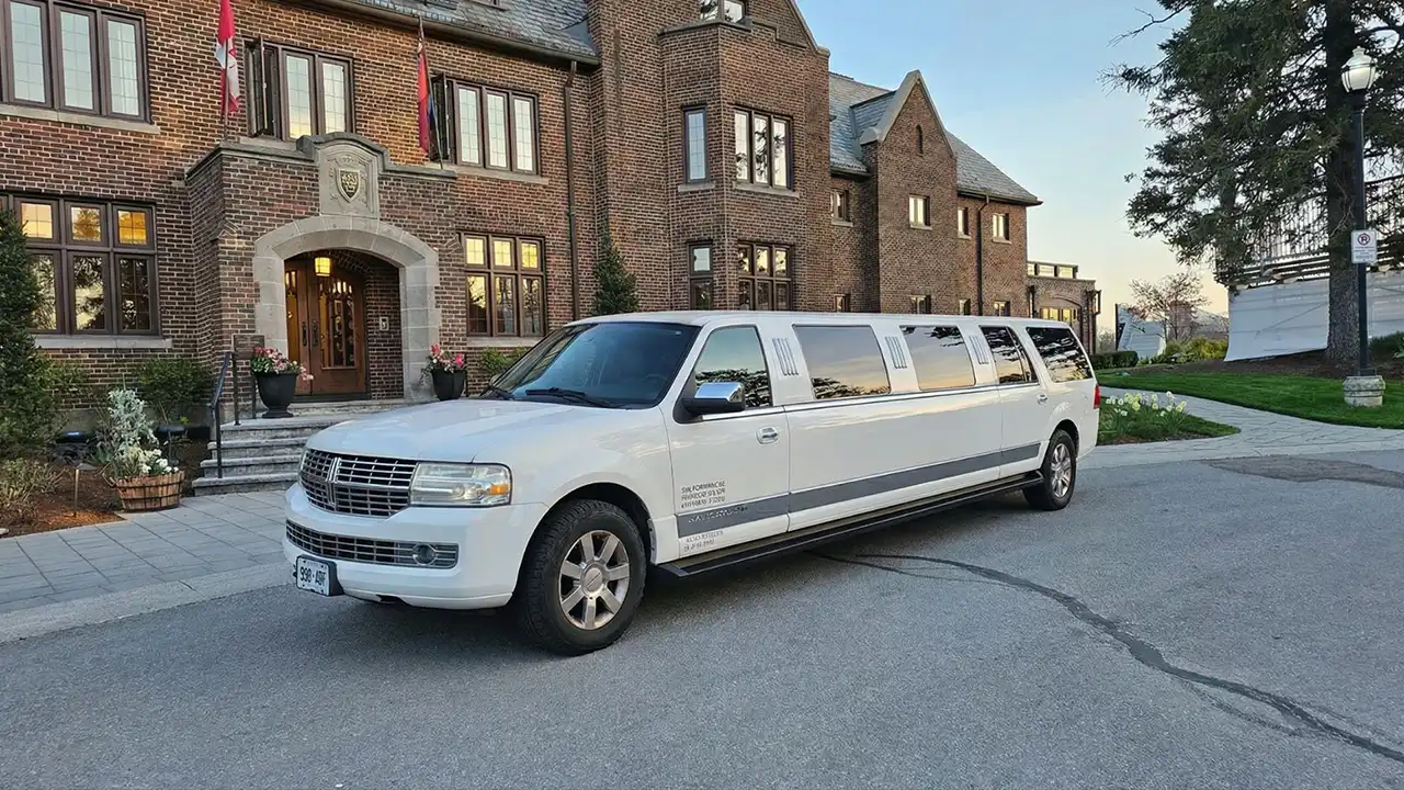 Fleet-12-Passenger-SUV-Limo